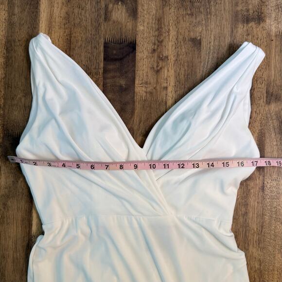 Mac Duggal Women’s 12336CL V Neck Jersey Bridal Dress Train Slit White Size 8 - Picture 7 of 8